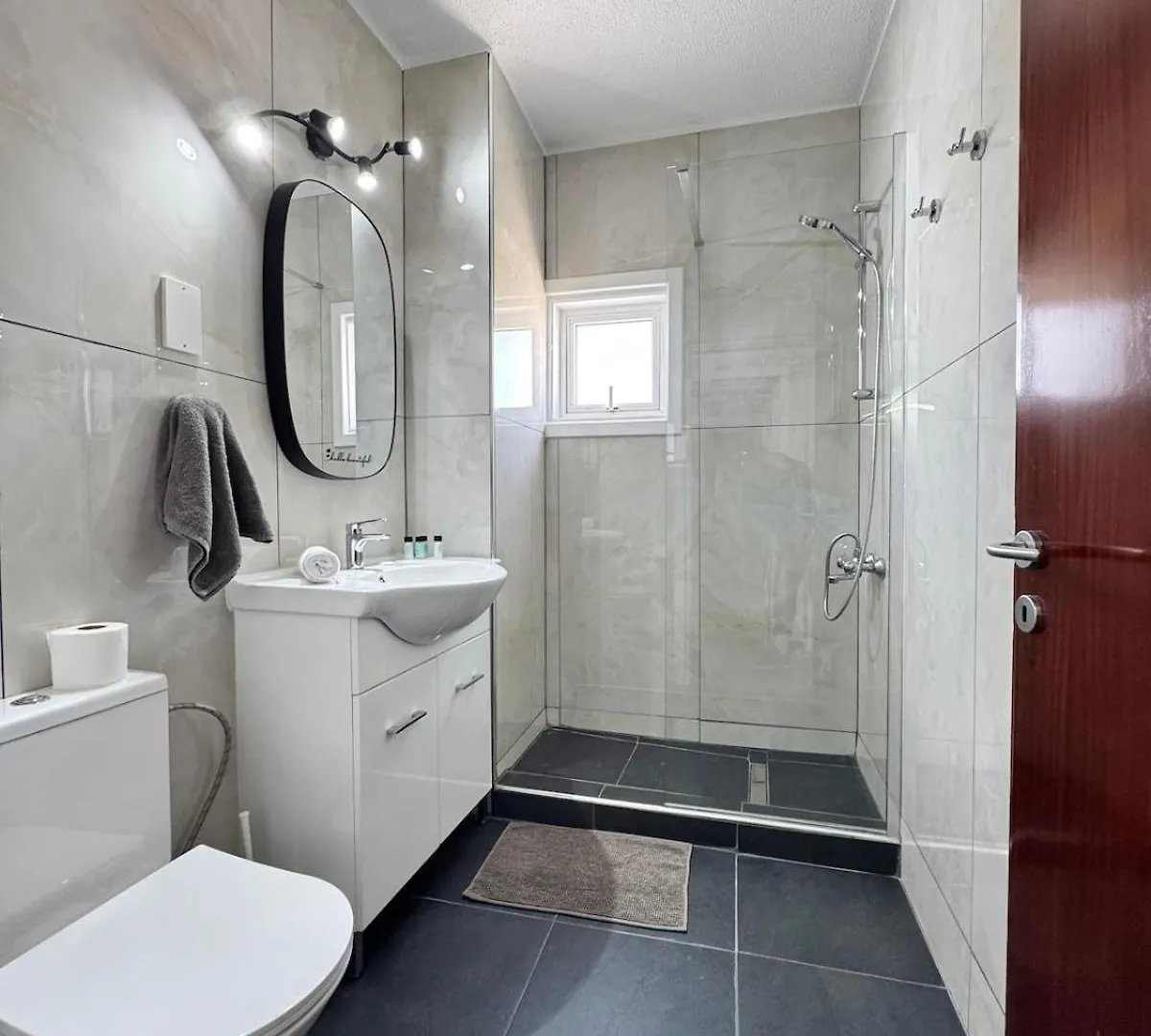 Apartamento Gold Feather 2Bedroom Center Location And Pool Agia Napa