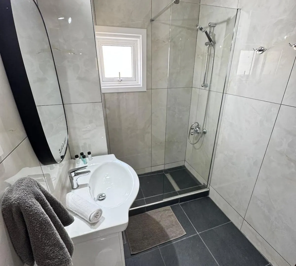 Gold Feather 2Bedroom Center Location And Pool Agia Napa Chipre